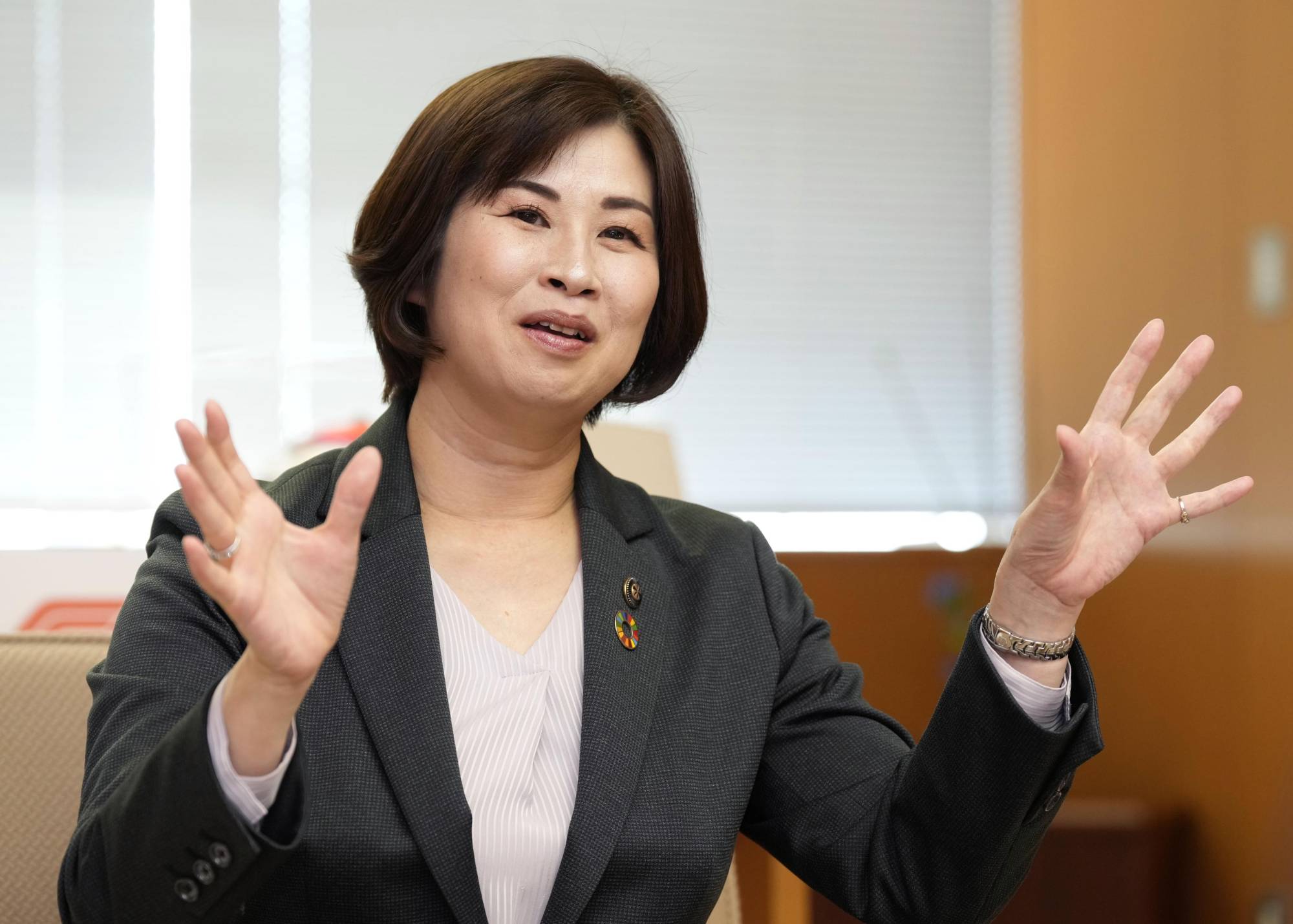 survey-highlights-struggles-faced-by-japan-s-female-politicians