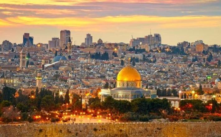 " إعلان القدس عاصمة المرأة العربية" تقديرًا لنضال المرأة الفلسطينية