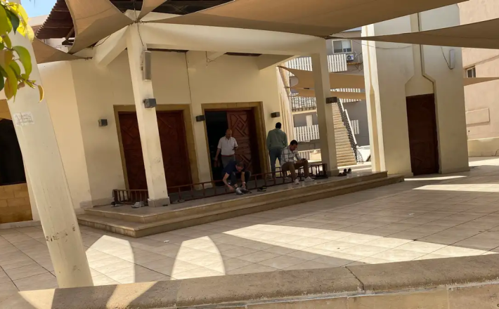 جدل ديني واجتماعي كبير عقب رفع فتاة الآذان بمسجد في القاهرة