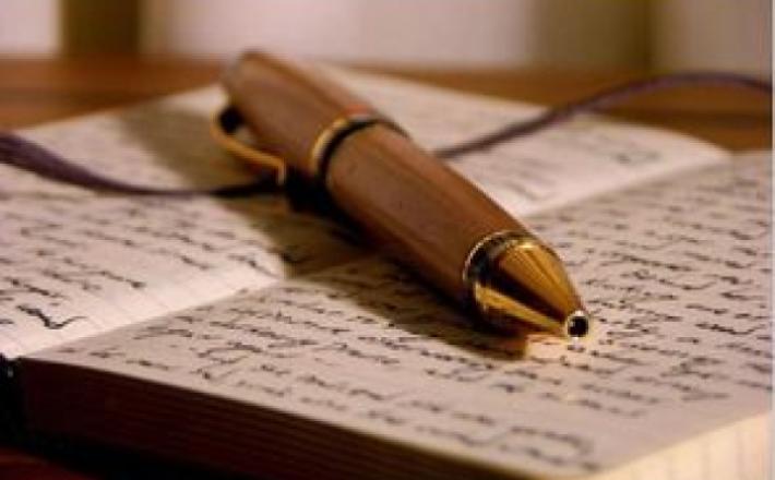 في الثقافة العربية المرأة على عاتقها إحقاق السلم الأهلي