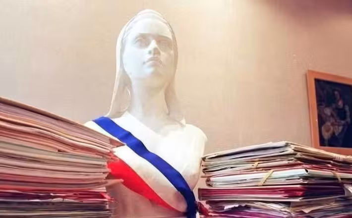 https://www.sudouest.fr/societe/egalite-femmes-hommes/parite-en-politique-les-femmes-totalement-sous-representees-a-la-tete-des-intercommunalites-28957068.php