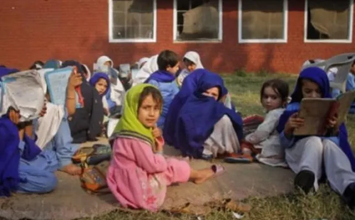 https://tribune.com.pk/story/2630150/4m-girls-out-of-school-as-gender-divide-persists