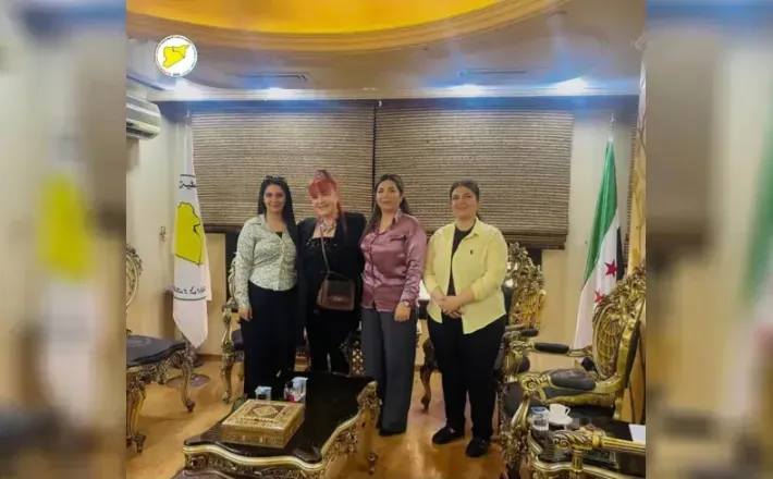 https://hawarnews.com/es/las-mujeres-activistas-sirias-buscan-fortalecer-su-papel-en-la-vida-politica-y-publica