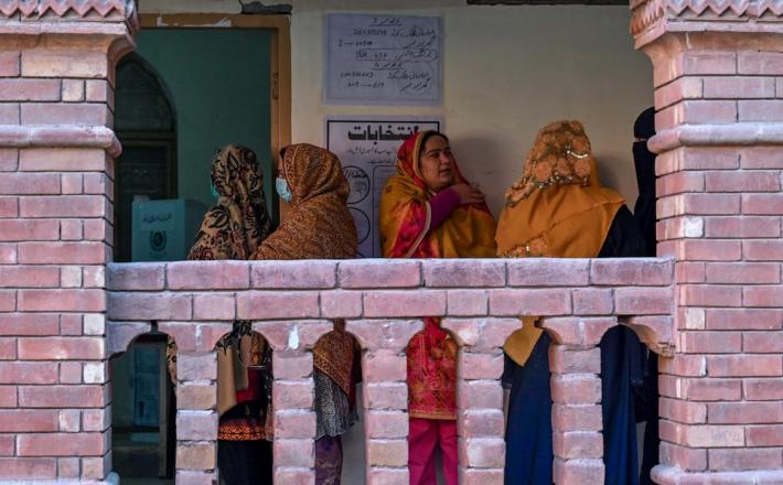 https://ifex.org/young-women-in-pakistani-politics-are-limiting-their-social-media-presence-because-of-widespread-image-based-abuse/