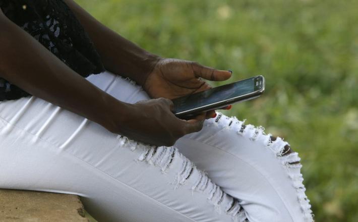 https://theconversation.com/violence-numerique-le-cout-cache-de-lengagement-politique-des-femmes-et-des-jeunes-en-afrique-australe-290071