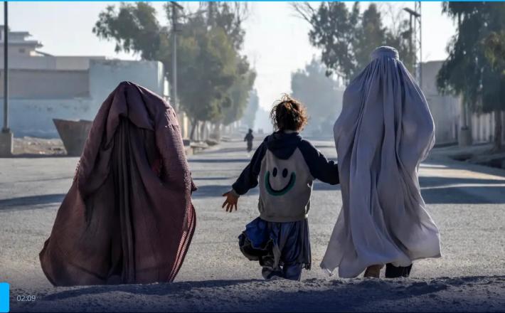 طالبان تصدر مزيدا من المراسيم تحرم النساء من حقوقهن الأساسية