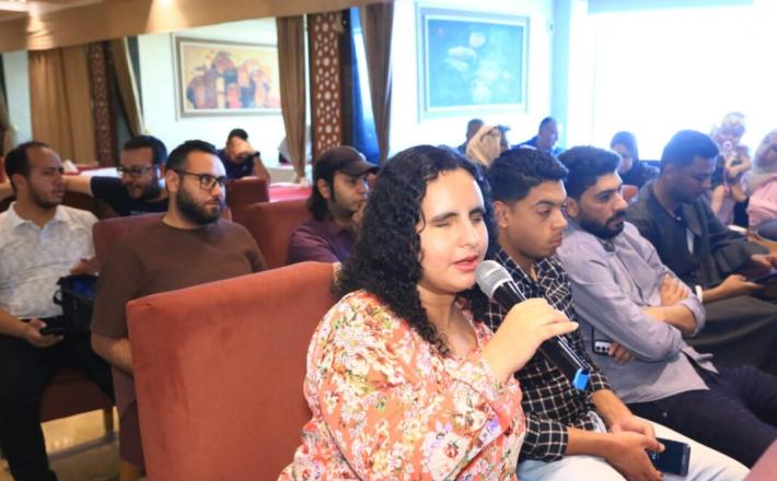 د.مريم عادل أمينة الشئون السياسية بالحزب المصري الديمقراطي والمرشحة المحتملة لمجلس النواب 2025 في أحد المؤتمرات - خاص فكر تاني