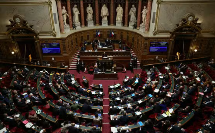 https://www.lemonde.fr/societe/article/2025/07/03/violences-envers-les-femmes-le-senat-pointe-des-moyens-derisoires-face-aux-besoins_6617736_3224.html