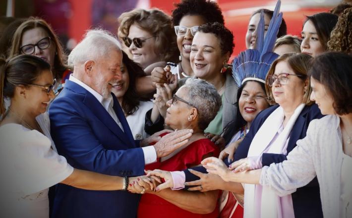 https://valorinternational.globo.com/politics/news/2026/02/18/lula-shifts-campaign-approach-in-bid-to-draw-female-vote.ghtml