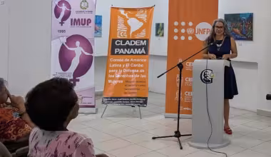 https://www.ellas.pa/mundo-ellas/feminismo/envejecer-sin-perder-la-voz-y-los-derechos-que-reclaman-las-mujeres-mayores/