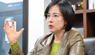 https://www.koreatimes.co.kr/southkorea/politics/20260512/just-2-women-in-25-district-chief-races-exposes-seouls-political-glass-ceiling