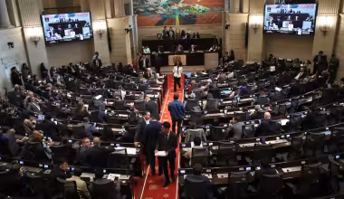 https://www.semana.com/mejor-colombia/articulo/un-congreso-que-no-cambia-la-paridad-de-genero-aun-esta-lejos-en-la-politica-colombiana/202613/