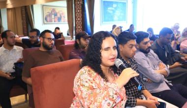 د.مريم عادل أمينة الشئون السياسية بالحزب المصري الديمقراطي والمرشحة المحتملة لمجلس النواب 2025 في أحد المؤتمرات - خاص فكر تاني