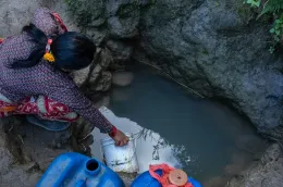 https://www.unwomen.org/en/articles/explainer/why-water-and-sanitation-are-womens-rights-issues