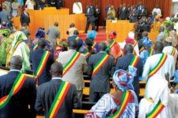 https://www.pressafrik.com/Representation-politique-les-moins-de-35-ans-quasi-absents-des-instances-locales-et-nationales_a309750.amp.html
