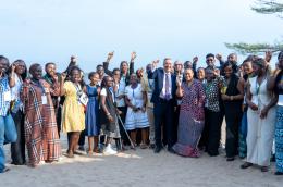 https://www.eeas.europa.eu/delegations/african-union-au/empowering-africas-youth-peace-and-security-eu-ambassador-au-joins-5th-continental-dialogue-burundi_en