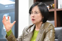 https://www.koreatimes.co.kr/southkorea/politics/20260512/just-2-women-in-25-district-chief-races-exposes-seouls-political-glass-ceiling
