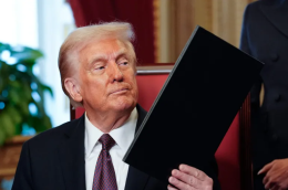 إدارة ترامب تفكك مكاتب البنية التحتية للمؤسسات التي تدعم قضايا المرأة (الفرنسية)