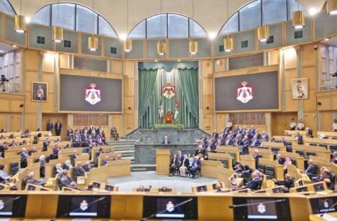 تخصيص مقاعد نيابية للمرأة والأحزاب والشباب