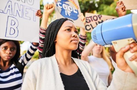 How to mitigate these five threats to democracy (IPU)