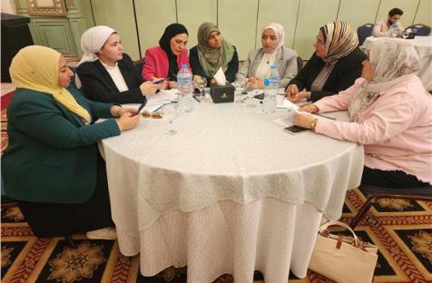 القومي للمرأة ينظم ورشة عمل تفاعلية لخريجات برنامج المرأة تقود