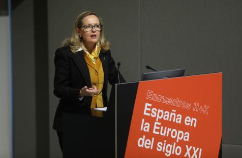 La vicepresidenta primera del Gobierno y ministra de Asuntos Económicos y Transformación Digital, Nadia Calviño, en un encuentro este jueves. ISABEL INFANTES (EUROPA PRESS)/ El Pais