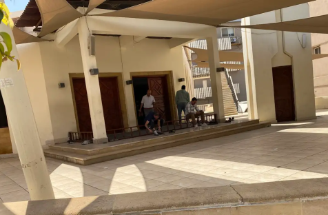 جدل ديني واجتماعي كبير عقب رفع فتاة الآذان بمسجد في القاهرة