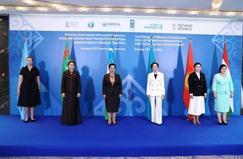 https://novastan.org/en/politics/women-central-asian-politics-representation-power/