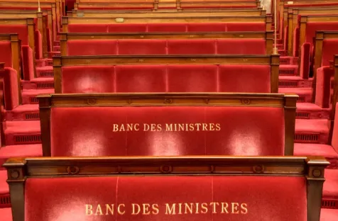 https://mesinfos.fr/en-2026-le-pouvoir-est-encore-une-affaire-d-homme-245923.html