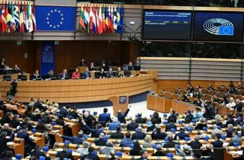 https://www.radiocable.com/pornografia-deepfake-mujeres-politicas-europa461.html