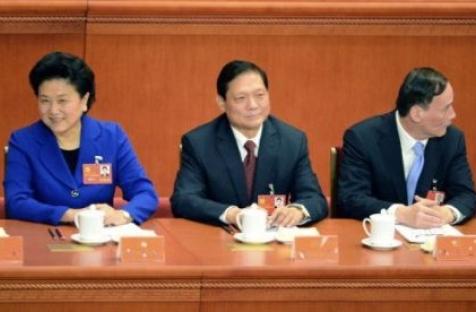 Chine: la politique reste une affaire d'hommes. Article et photo publiés par AFP dans Le Point.fr, le 12/11/2012