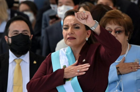 La nouvelle présidente du Honduras, Xiomara Castro, lors de son investiture à Tegucigalpa, le 27 janvier 2022 - afp.com - Luis Acosta/TV5 Monde